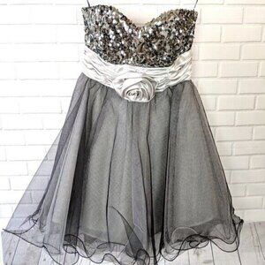 Xtraordinary Silver/Black Sequin Tulle dress Women's Juniors 1 90s Y2K princess